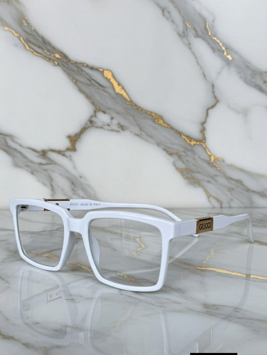 Gucci - გუჩი 02